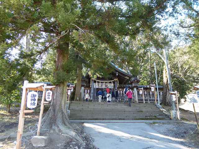 上社の前宮
