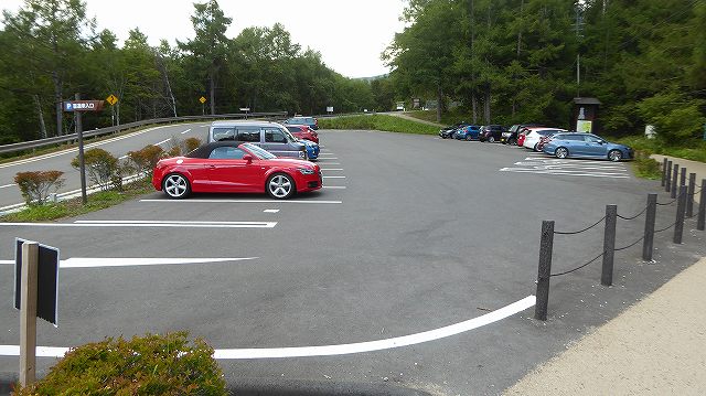 御射鹿池駐車場